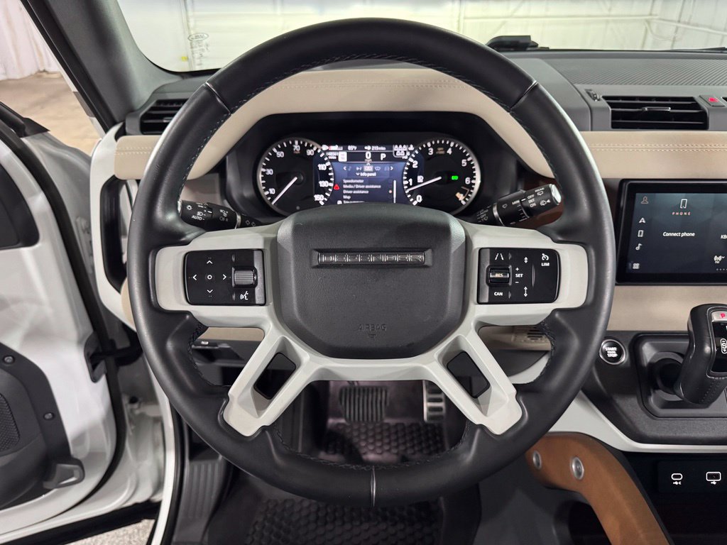 Used 2023 Land Rover Defender 110 X-Dynamic SE AWD/4WD image 30