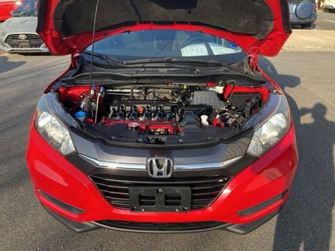Used 2016 Honda HR-V LX image 12