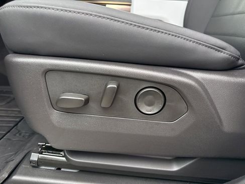 Used 2024 GMC Hummer EV 2X w/ Extreme Off-Road Package image 10