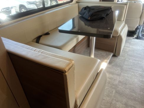 Used 2015 Mercedes-Benz Sprinter 3500 image 56