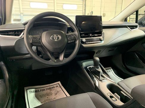 Used 2024 Toyota Corolla LE image 4