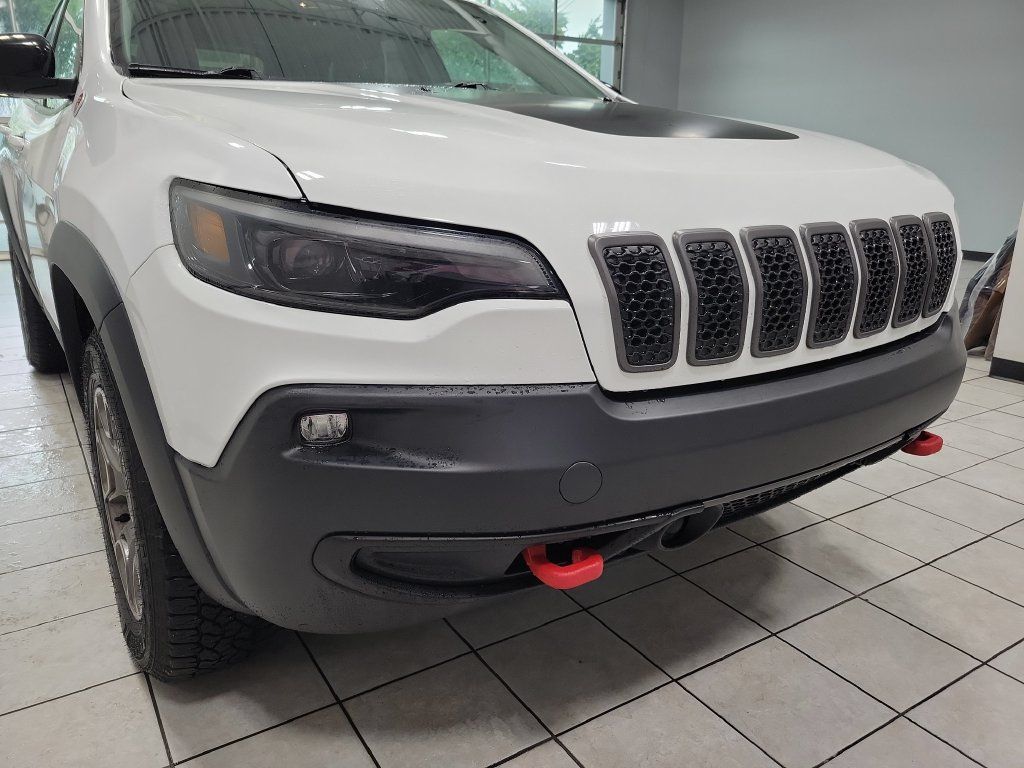 Used 2022 Jeep Cherokee Trailhawk w/ Premium Leather Package AWD/4WD image 25