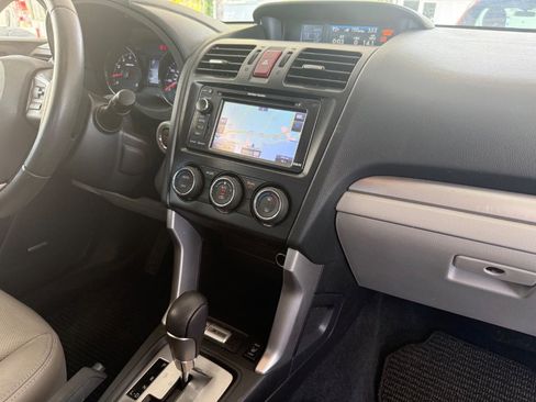 Used 2014 Subaru Forester 2.5i Touring AWD/4WD image 33