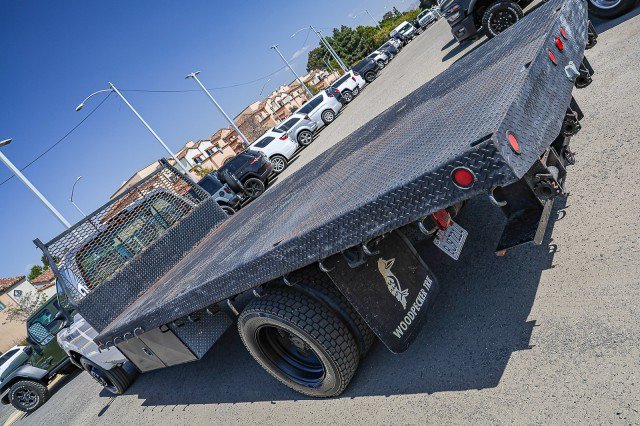 Used 1999 Ford F550 4x4 Regular Cab Super Duty image 9