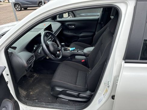 Used 2024 Honda HR-V Sport image 12