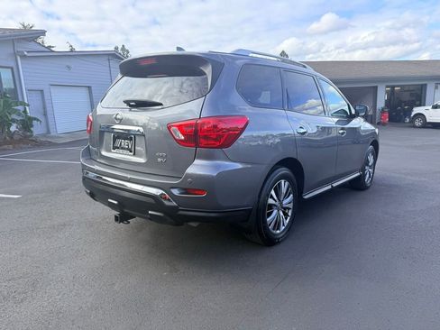 Used 2020 Nissan Pathfinder SV AWD/4WD image 5