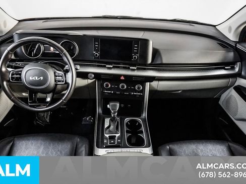 Used 2024 Kia Carnival LX image 23