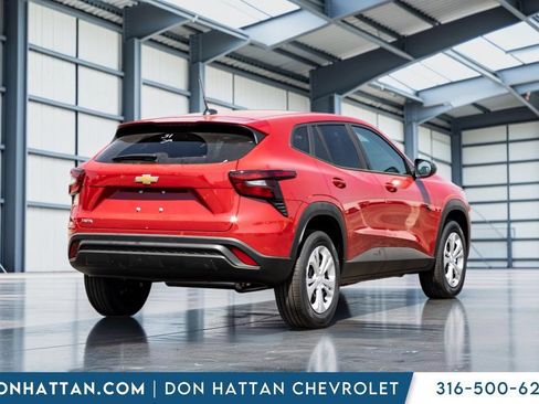 New 2026 Chevrolet Trax LS FWD image 24
