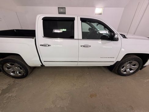 Used 2017 Chevrolet Silverado 1500 LT w/ All Star Edition AWD/4WD image 8