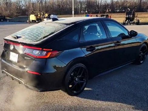 Used 2023 Honda Civic Sport image 9