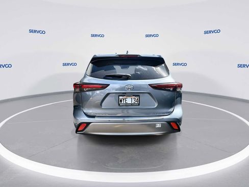 Used 2024 Toyota Highlander Platinum FWD image 7