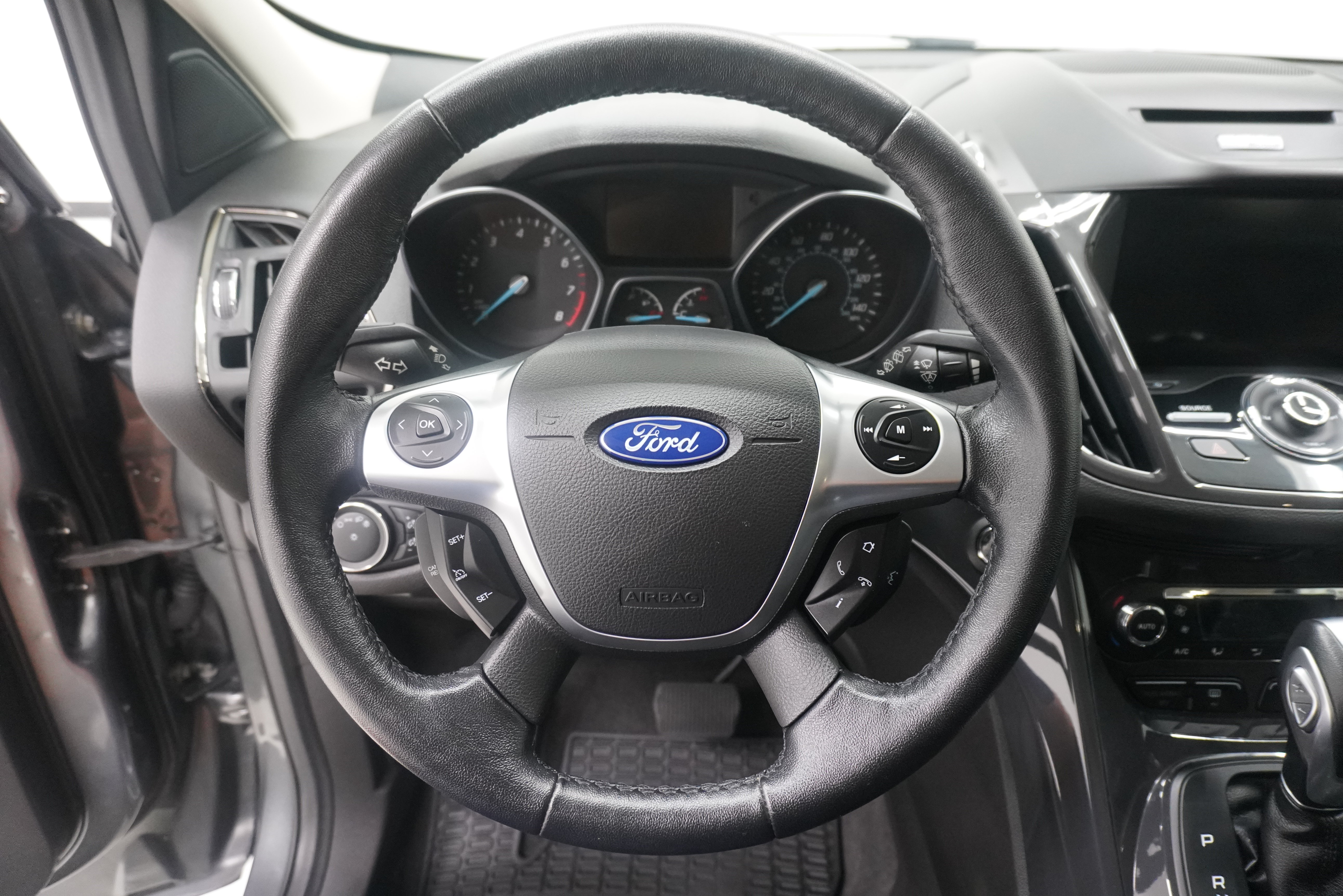 Used 2014 Ford Escape Titanium w/ Equipment Group 401A FWD image 16