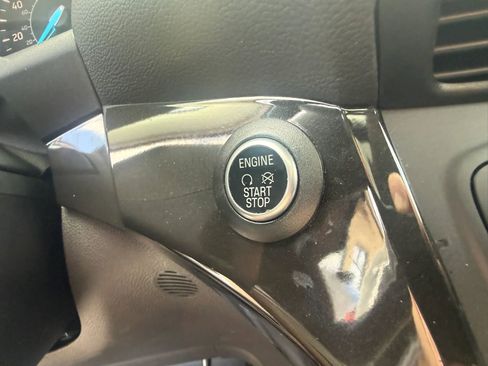 Used 2019 Ford Escape Titanium image 26