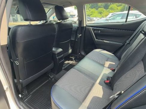 Used 2018 Toyota Corolla SE FWD image 27