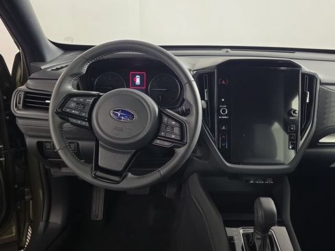 Certified 2025 Subaru Forester Premium AWD/4WD image 11