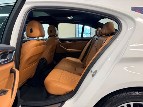 Used 2019 BMW 530i w/ Premium Package RWD image 22