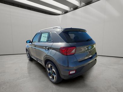 New 2025 Hyundai Venue SEL