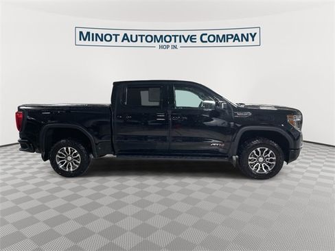 Used 2021 GMC Sierra 1500 AT4 w/ AT4 Premium Package image 9