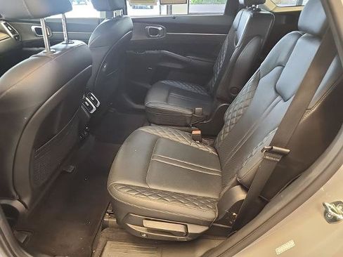 Used 2023 Kia Sorento SX Prestige AWD/4WD image 5