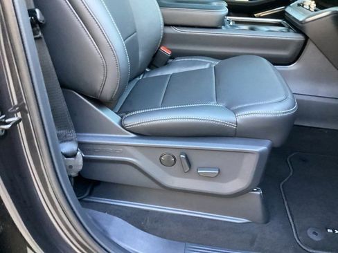 New 2026 Ford Expedition Platinum w/ Driver's Package AWD/4WD image 35