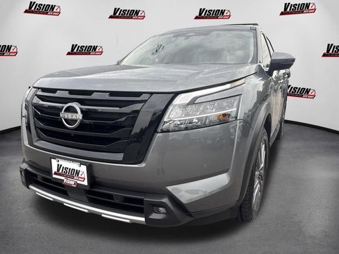 Certified 2023 Nissan Pathfinder SL w/ SL Premium Package AWD/4WD image 1