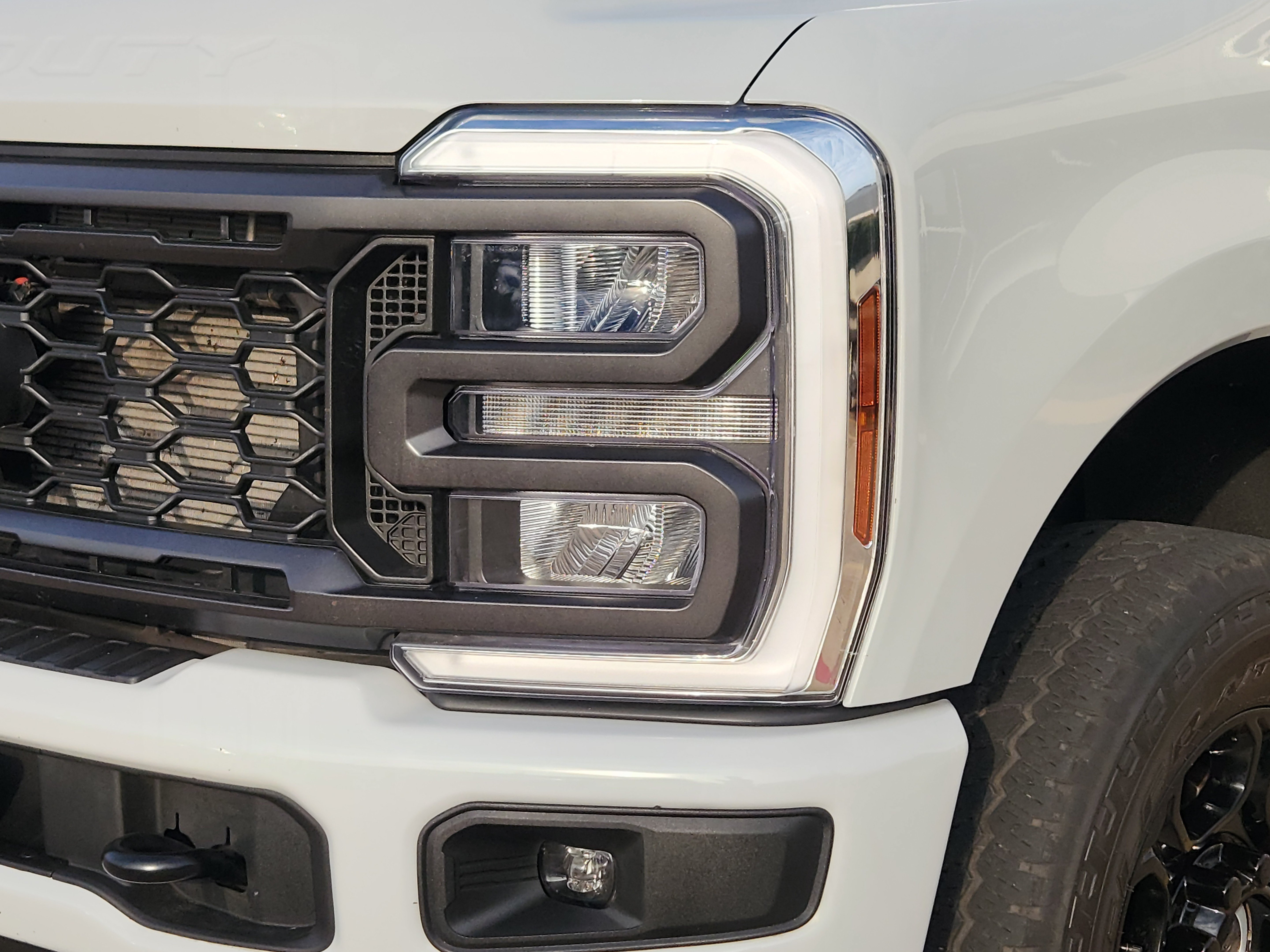 Used 2025 Ford F250 XL w/ STX Appearance Package AWD/4WD image 6