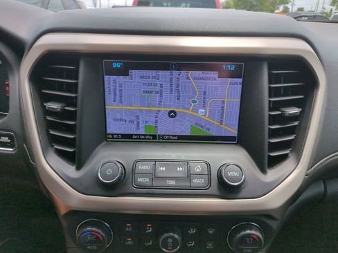 Used 2018 GMC Acadia Denali w/ Technology Package FWD image 22