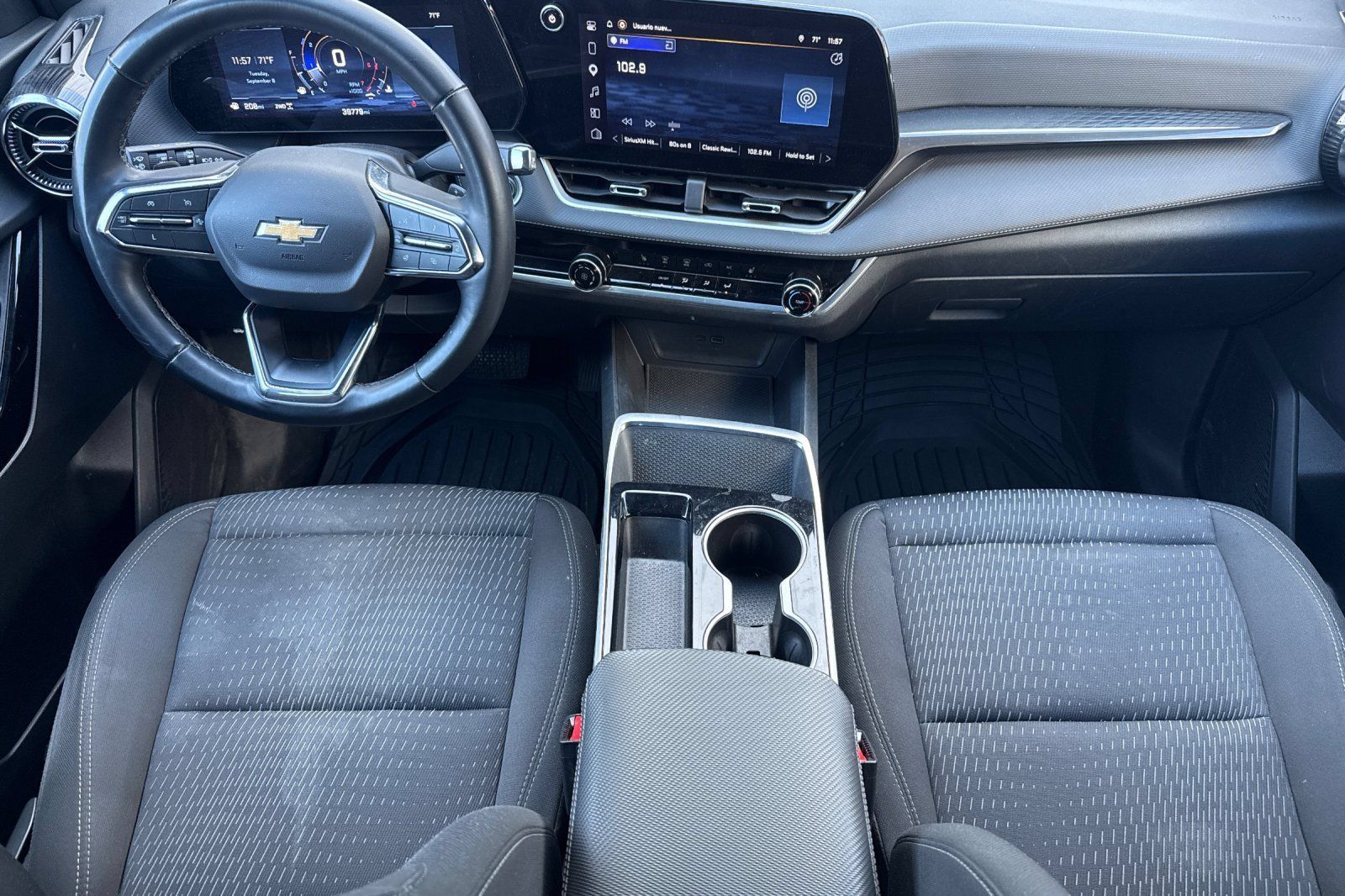Used 2025 Chevrolet Equinox LT w/ Safety and Technology Package AWD/4WD image 14