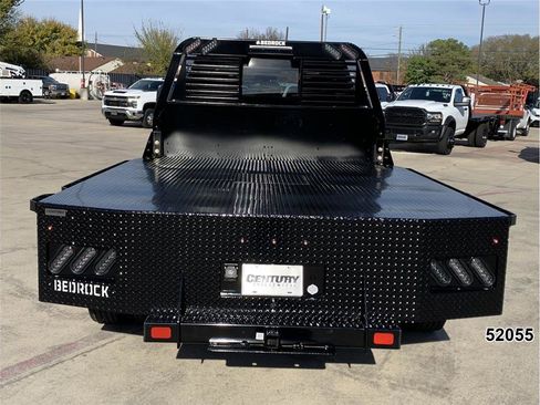 Used 2022 Ford F550 2WD Crew Cab Super Duty image 7