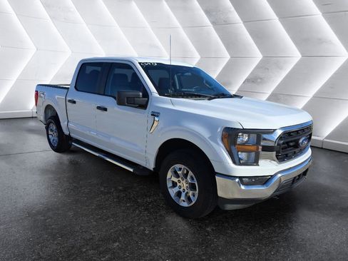 Used 2023 Ford F150 XLT image 3