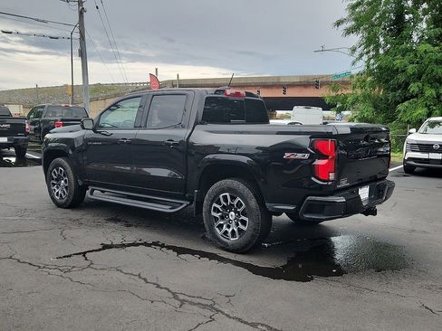 Used 2023 Chevrolet Colorado Z71 w/ Z71 Convenience Package 2 AWD/4WD image 4