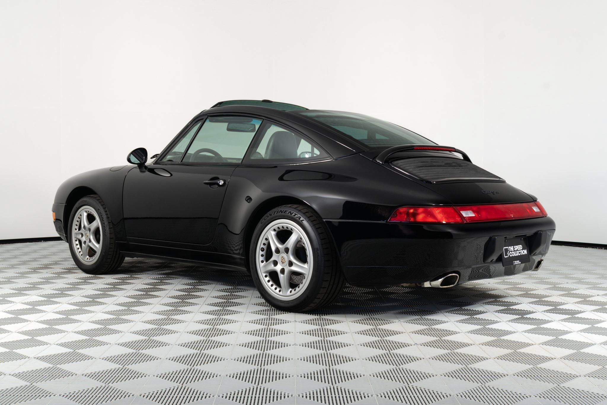 Used 1996 Porsche 911 Targa RWD image 2