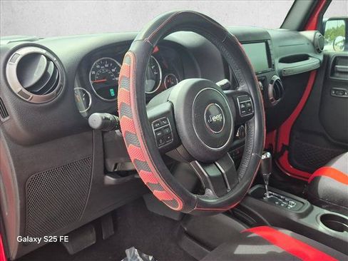 Used 2018 Jeep Wrangler Unlimited Sport S AWD/4WD image 10