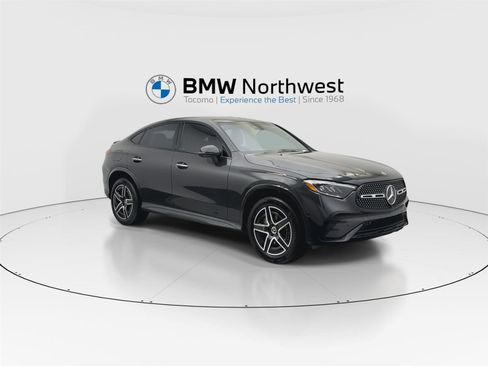 Used 2025 Mercedes-Benz GLC 300 4MATIC image 6
