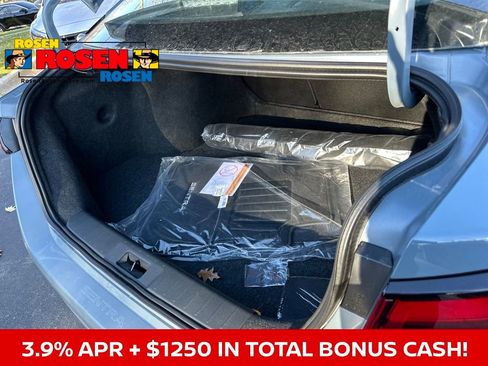 New 2025 Nissan Sentra SV image 30