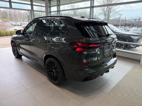 New 2026 BMW X5 M60i image 4
