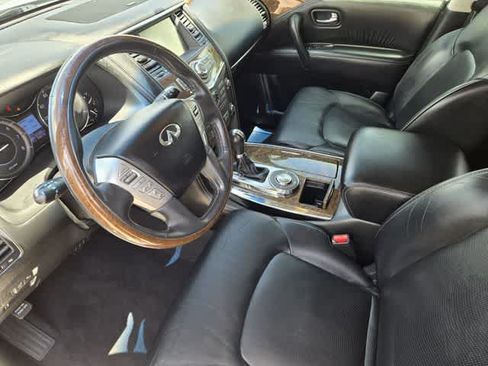 Used 2015 INFINITI QX80 2WD w/ 22" Wheel Package image 2