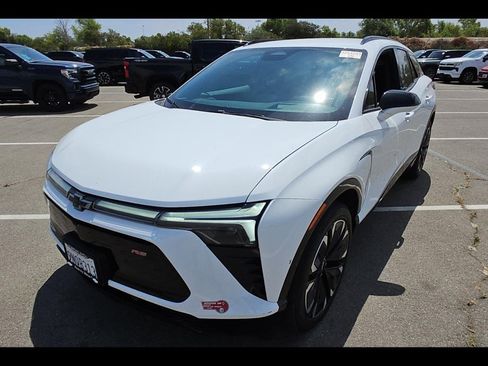 Used 2024 Chevrolet Blazer EV RS RWD image 1
