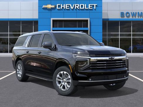 New 2026 Chevrolet Suburban LT image 7