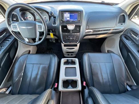 Used 2012 Chrysler Town & Country Touring w/ Entertainment Group #1 image 15