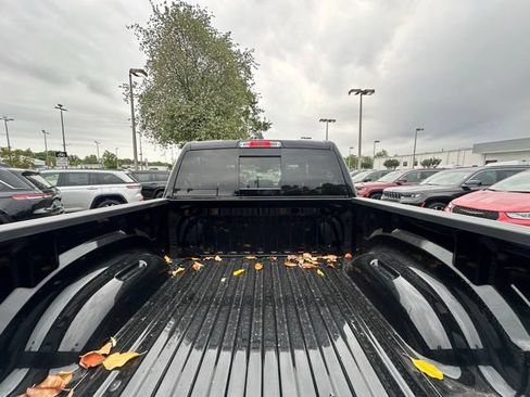 New 2026 RAM 1500 Express AWD/4WD image 12