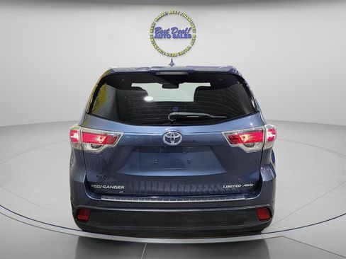 Used 2015 Toyota Highlander Limited w/ Driver Technology Package AWD/4WD image 5