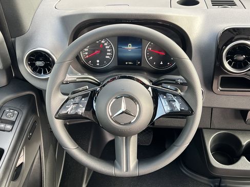 New 2025 Mercedes-Benz Sprinter 2500 image 19