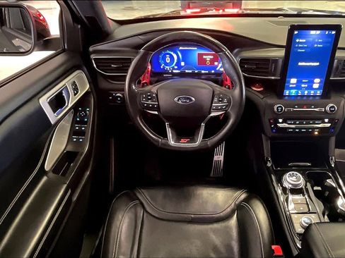 Used 2020 Ford Explorer ST w/ ST Street Pack image 5