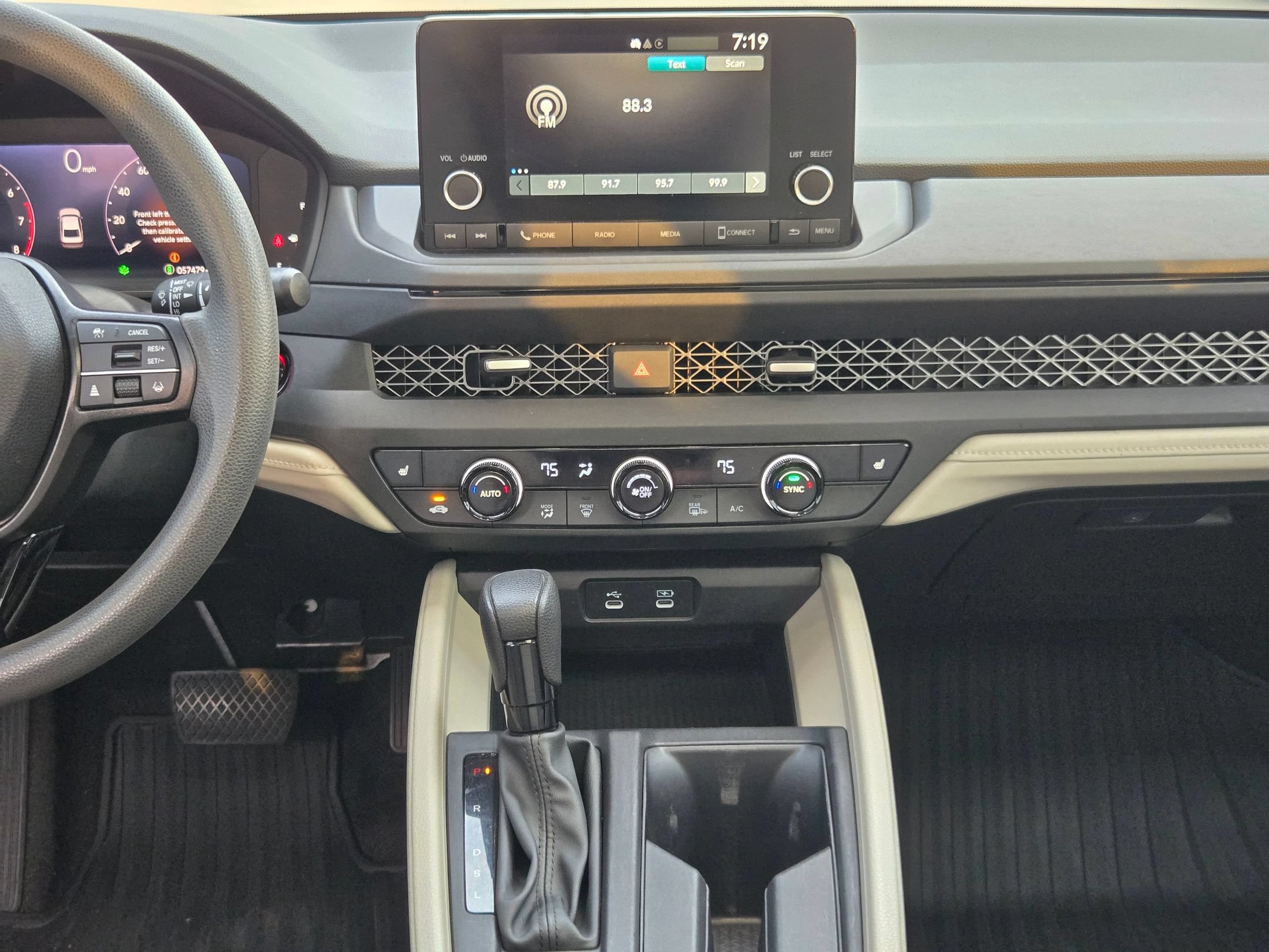Used 2023 Honda Accord EX image 16