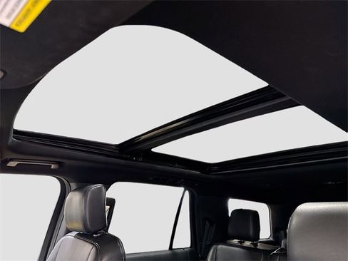 Used 2020 Ford Expedition XLT w/ FX4 Off-Road Package image 20