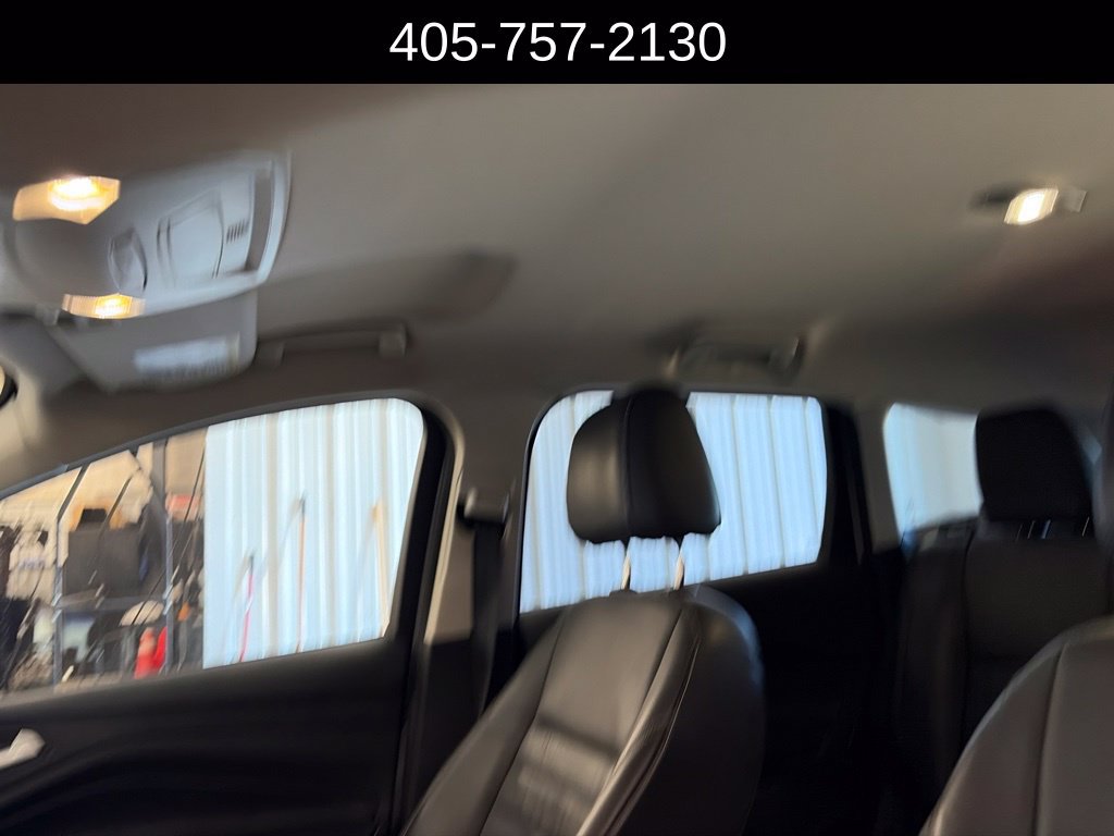 Used 2016 Ford Escape SE w/ SE Leather Comfort Package FWD image 5