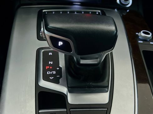 Used 2019 Audi Q5 2.0T Premium Plus w/ Premium Plus Package AWD/4WD image 13