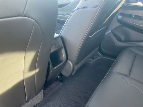 Used 2025 Buick Envista Sport Touring image 24