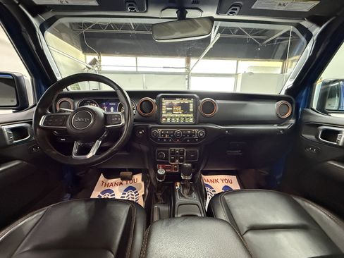 Used 2023 Jeep Gladiator Mojave w/ Dual Top Group image 12